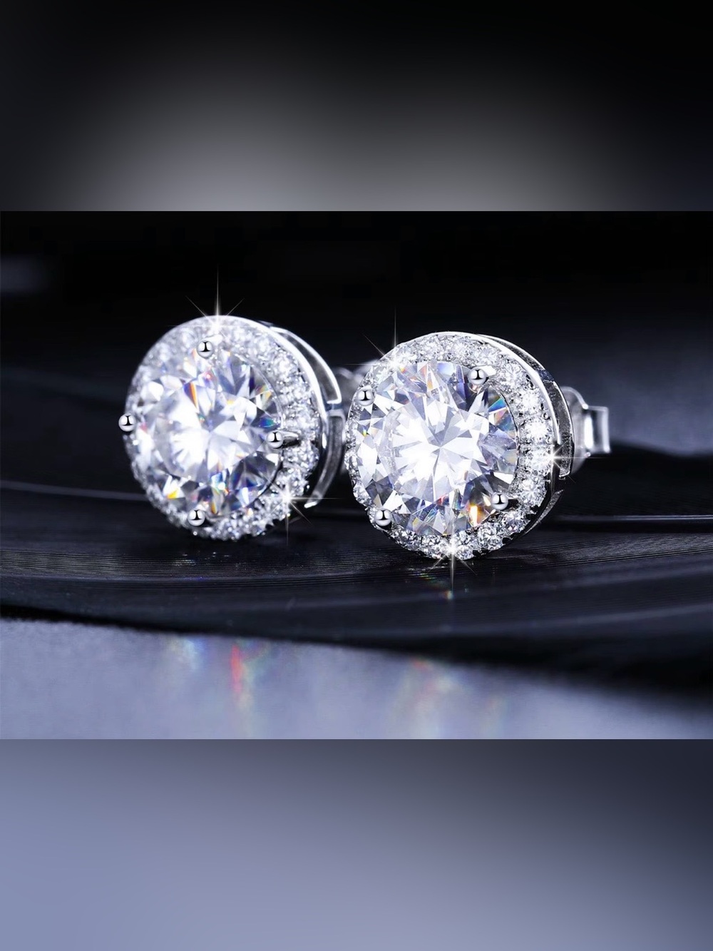 6.5mm 1CT DTP Sparkling White Halo Stud Earrings
